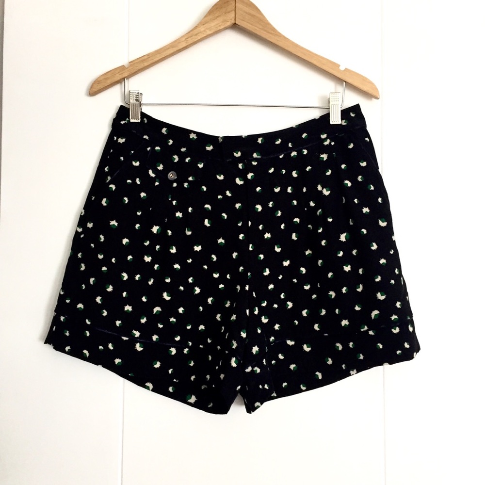 MARC JACOBS 100% silk navy shorts